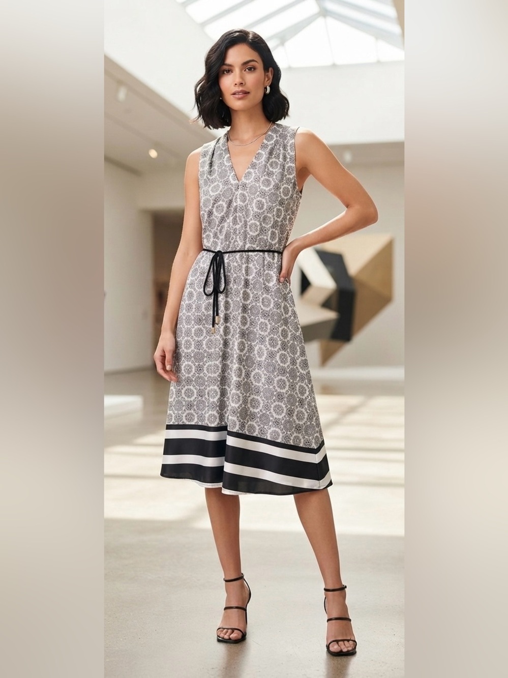 Peter Som Black and White Sleeveless V-Neck Mini Dress